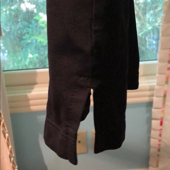 In Between brand exercise and tennis skirt - Picture 5 of 7